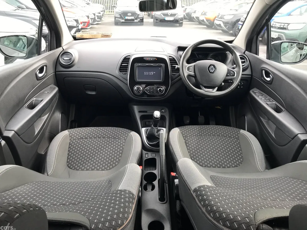 Renault Captur Hatchback, Petrol, 2018, Grey