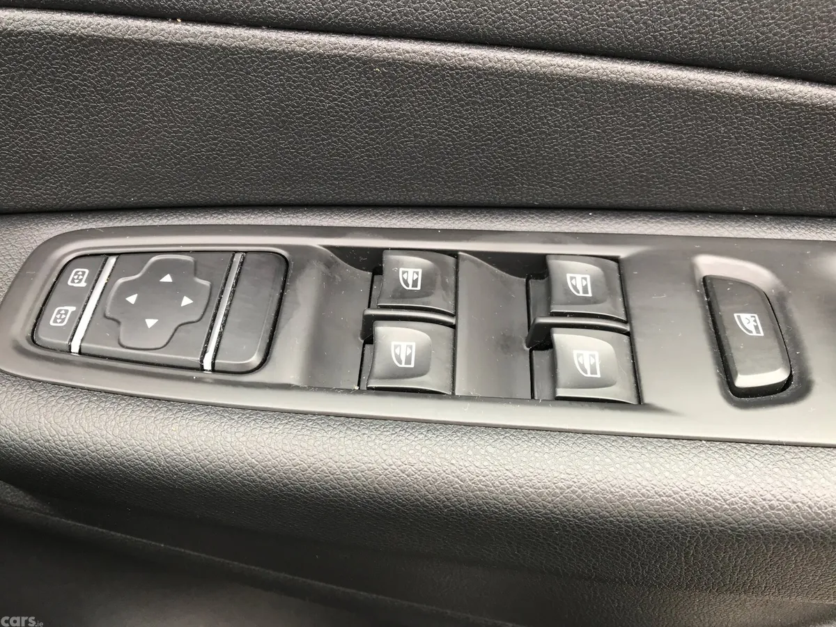 Renault Captur Hatchback, Petrol, 2018, Grey