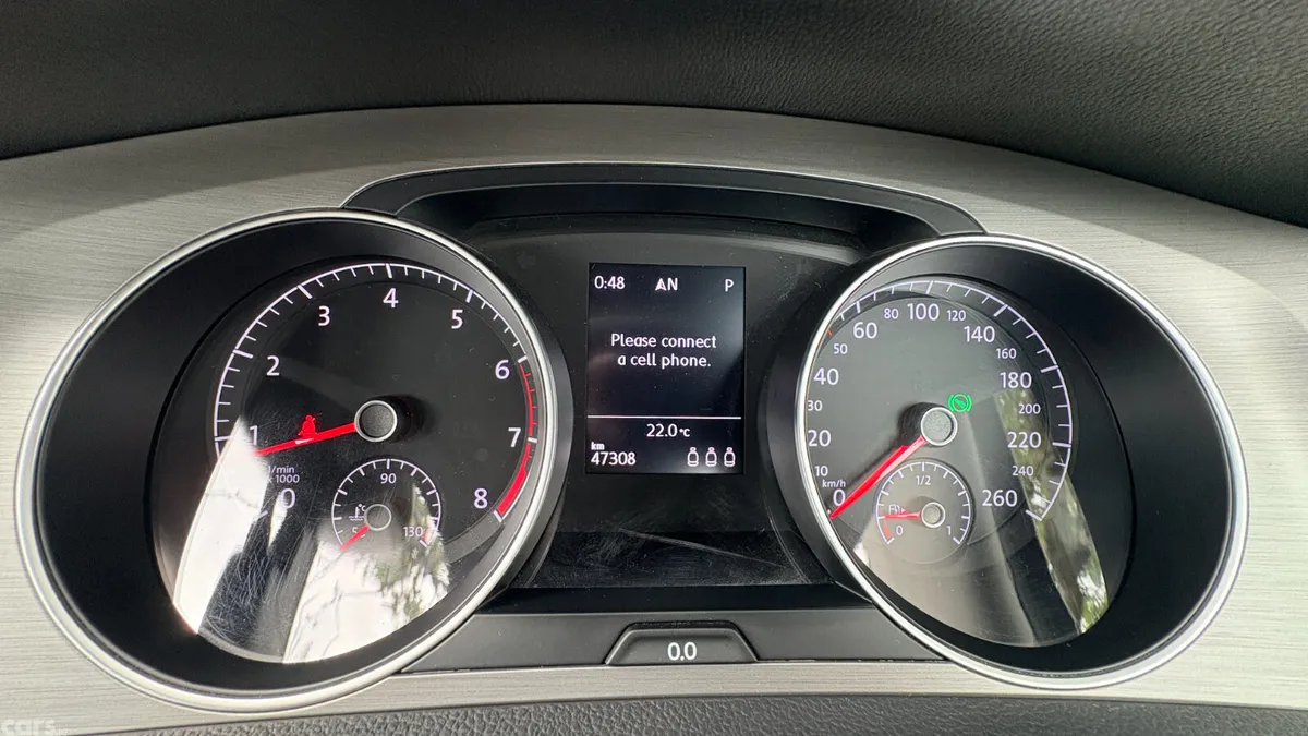 Volkswagen Golf Hatchback, Petrol, 2016, Silver