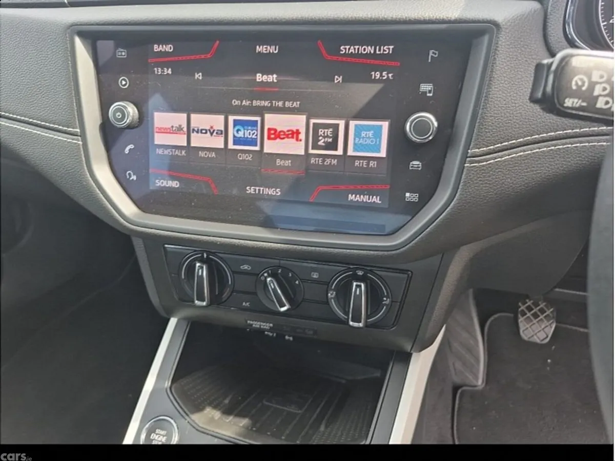 SEAT Arona SUV, Petrol, 2019, White
