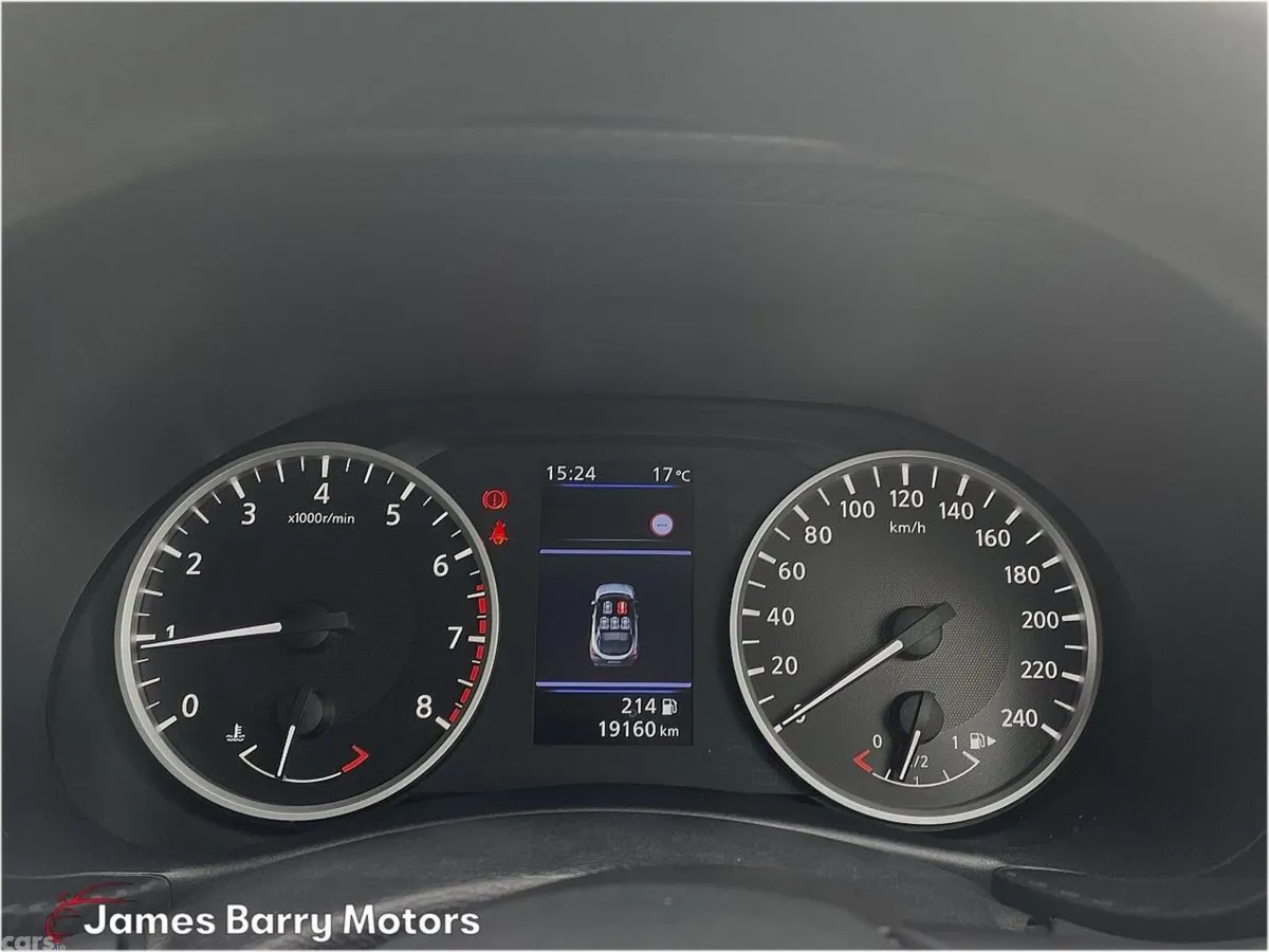 Nissan Juke SUV, Petrol, 2024, Red