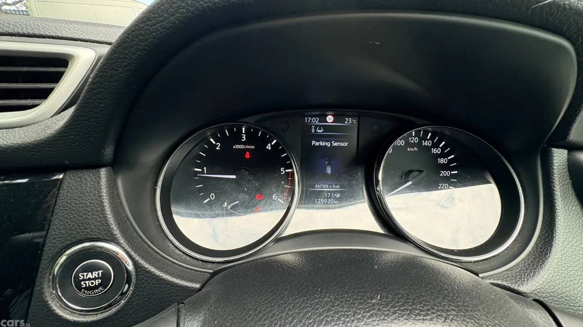 Nissan Qashqai Hatchback, Diesel, 2015, Black