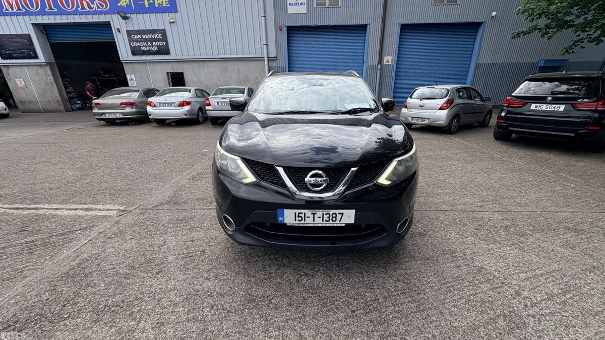 Nissan Qashqai Hatchback, Diesel, 2015, Black