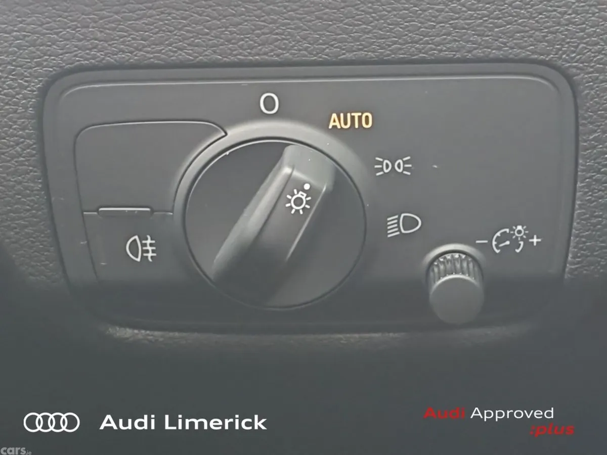 Audi Q2 SUV, Petrol, 2023, White