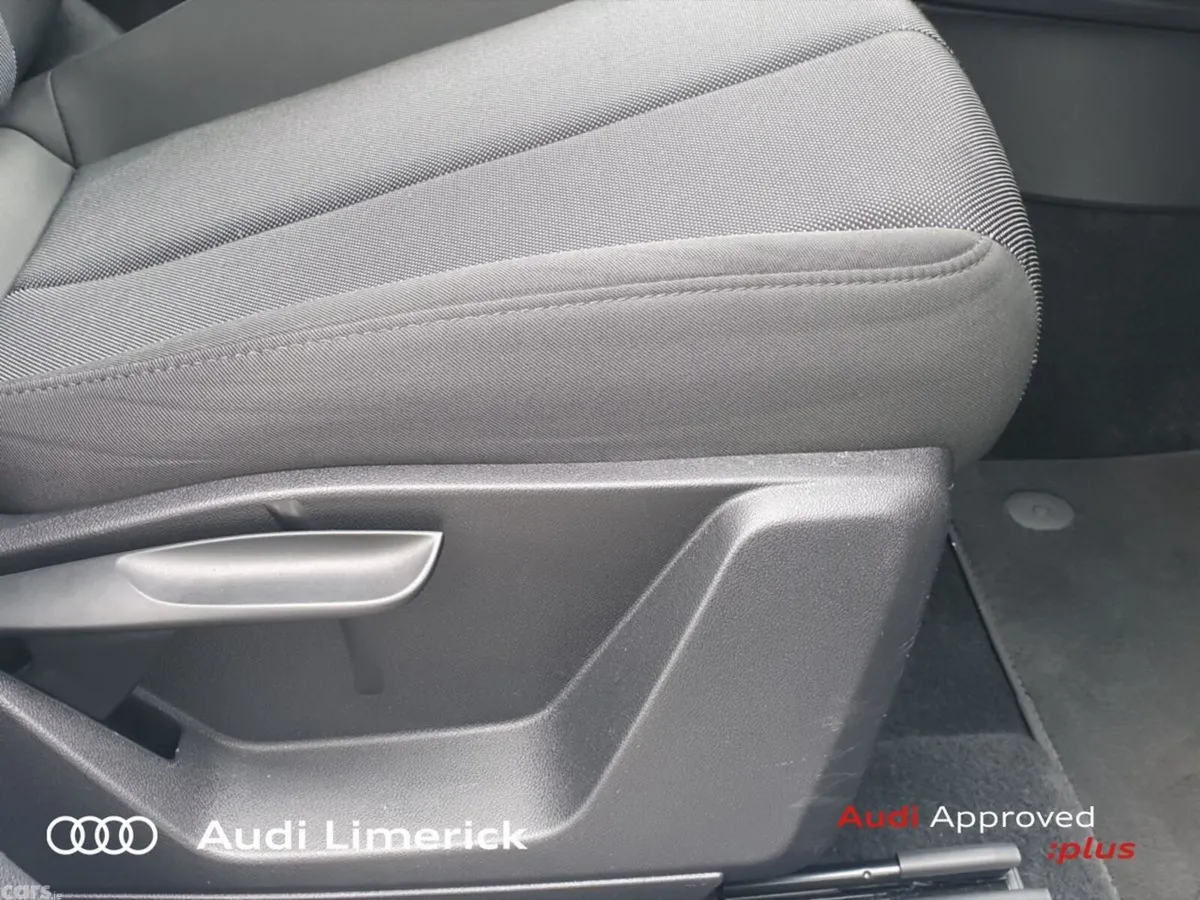 Audi Q2 SUV, Petrol, 2023, White