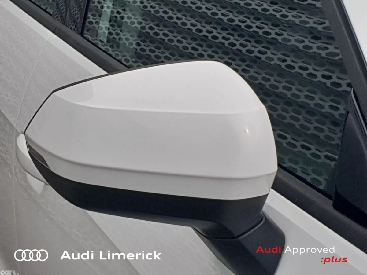 Audi Q2 SUV, Petrol, 2023, White