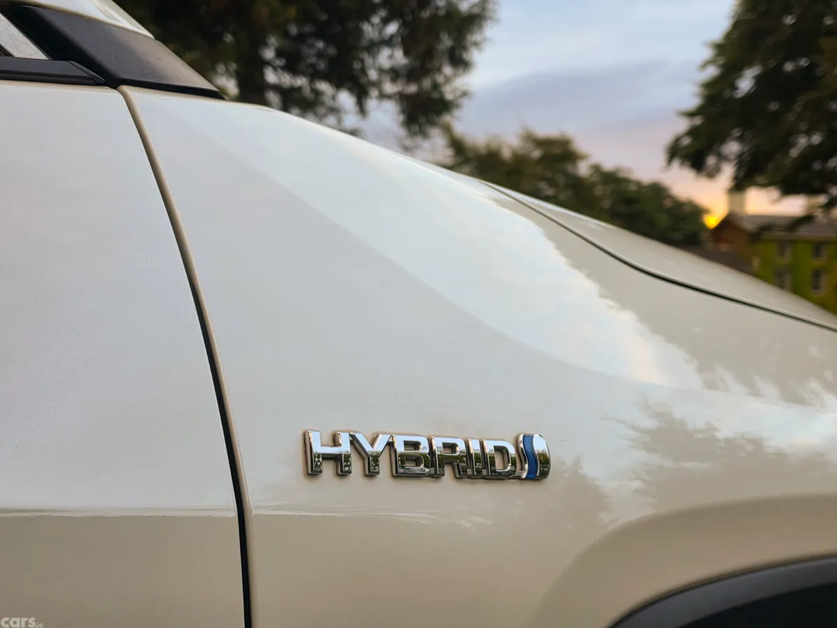 Toyota RAV4 SUV, Petrol Hybrid, 2020, White