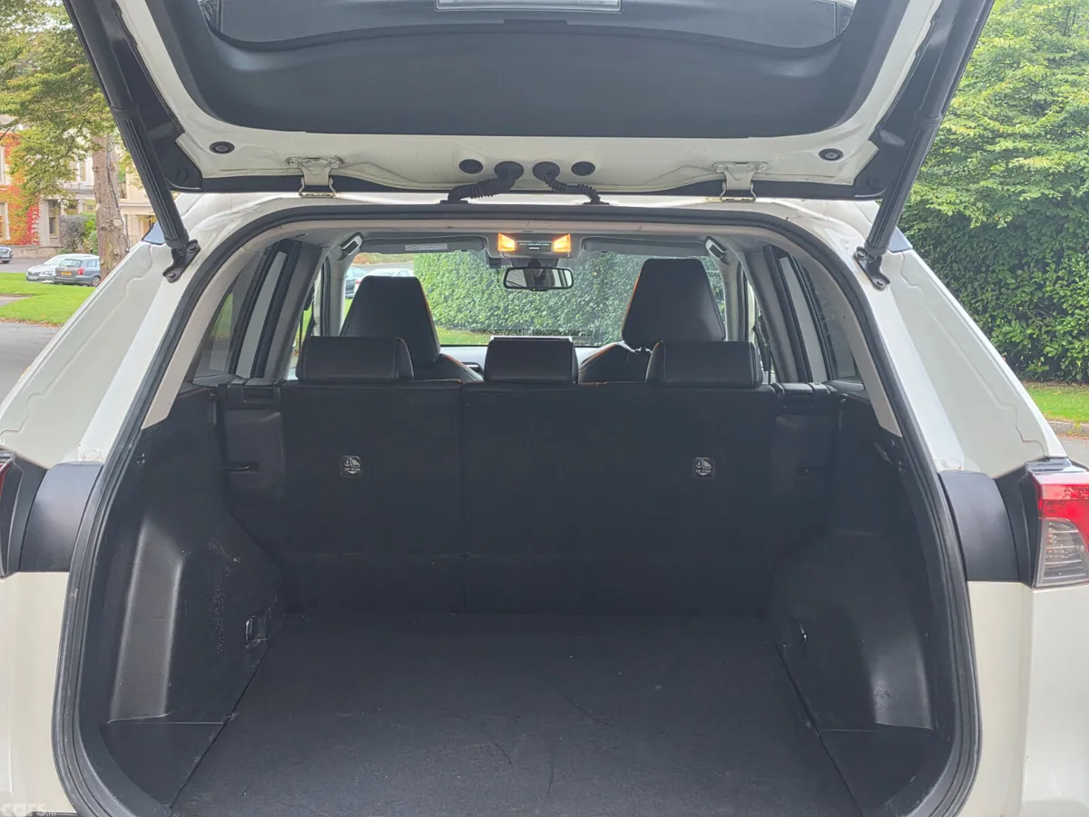 Toyota RAV4 SUV, Petrol Hybrid, 2020, White