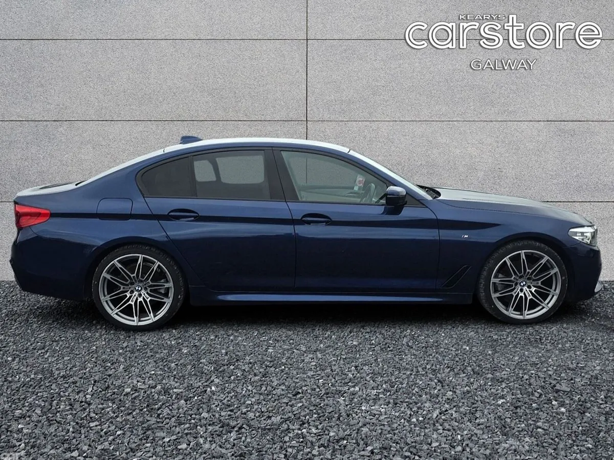 BMW 5-Series Saloon, Diesel, 2019, Blue