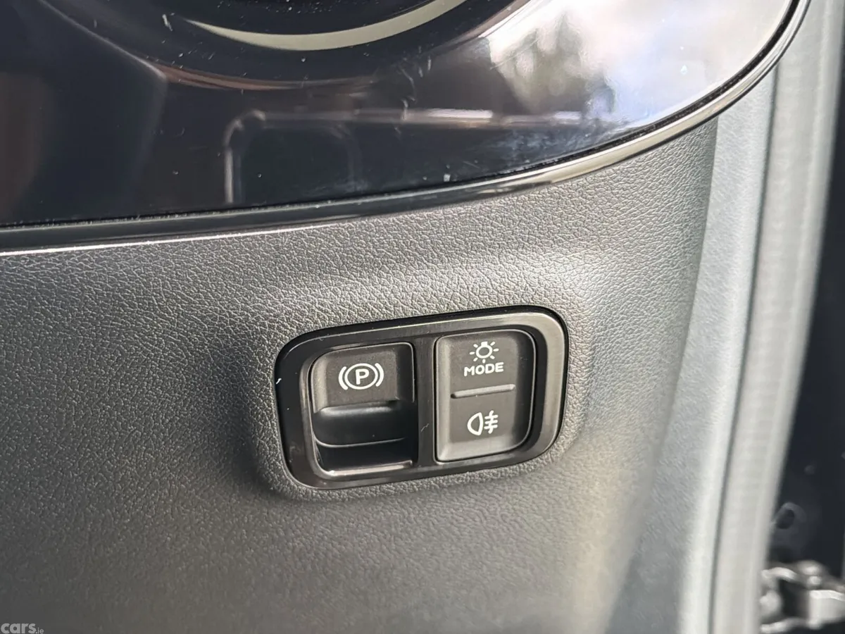 Mercedes-Benz CLA Saloon, Electric, 2025, Black