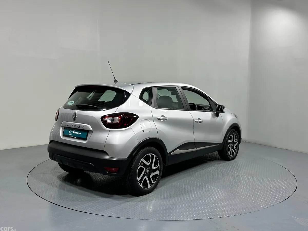 Renault Captur Hatchback, Petrol, 2018, Silver