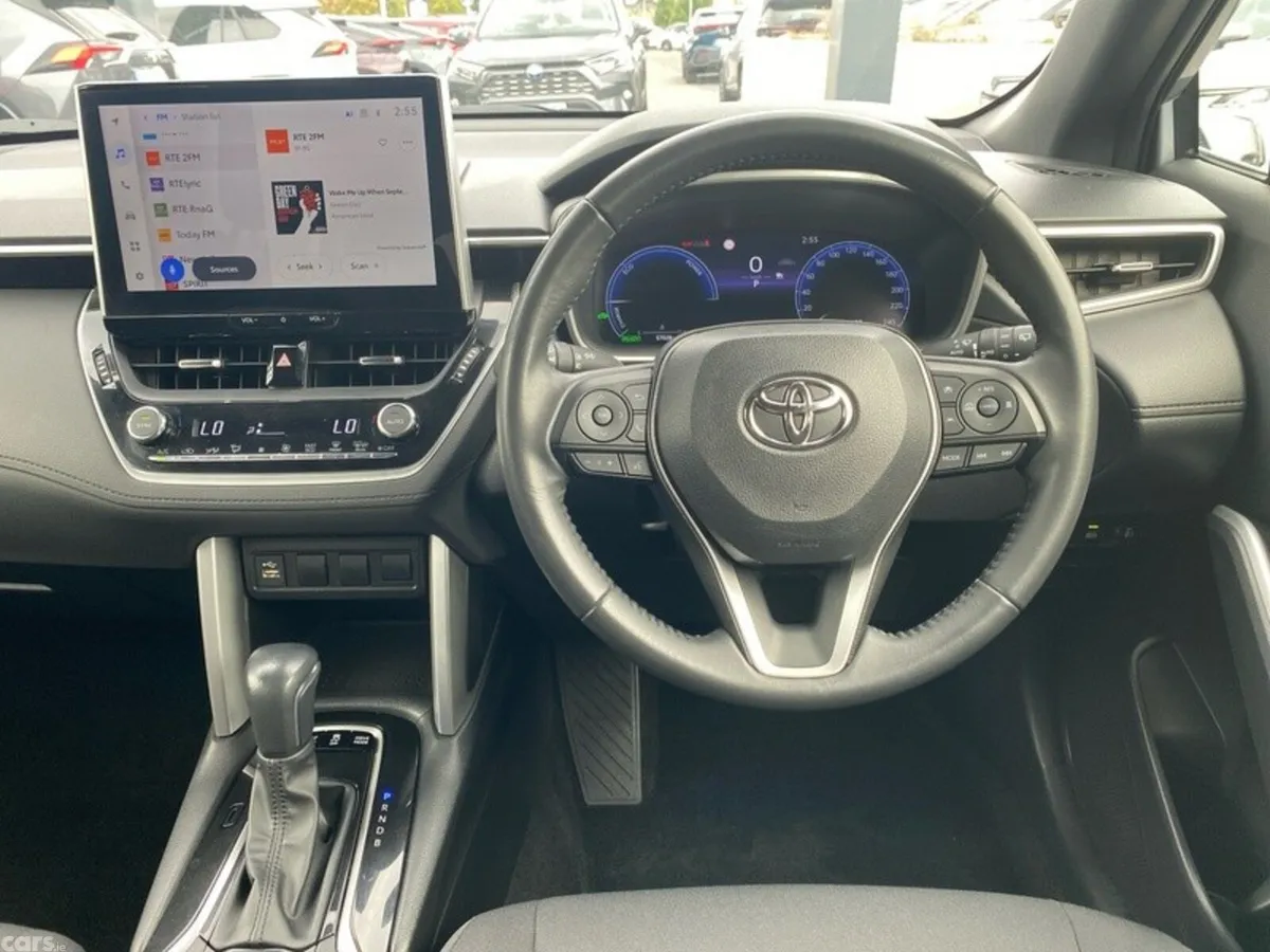 Toyota Corolla Cross Hatchback, Petrol Hybrid, 2023, Silver