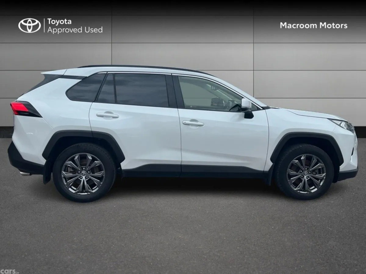 Toyota RAV4 SUV, Petrol Hybrid, 2024, White
