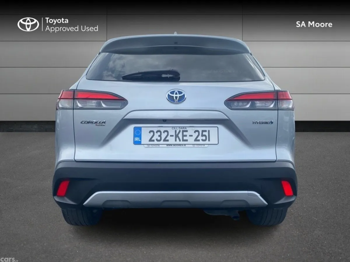Toyota Corolla Cross Hatchback, Petrol Hybrid, 2023, Silver