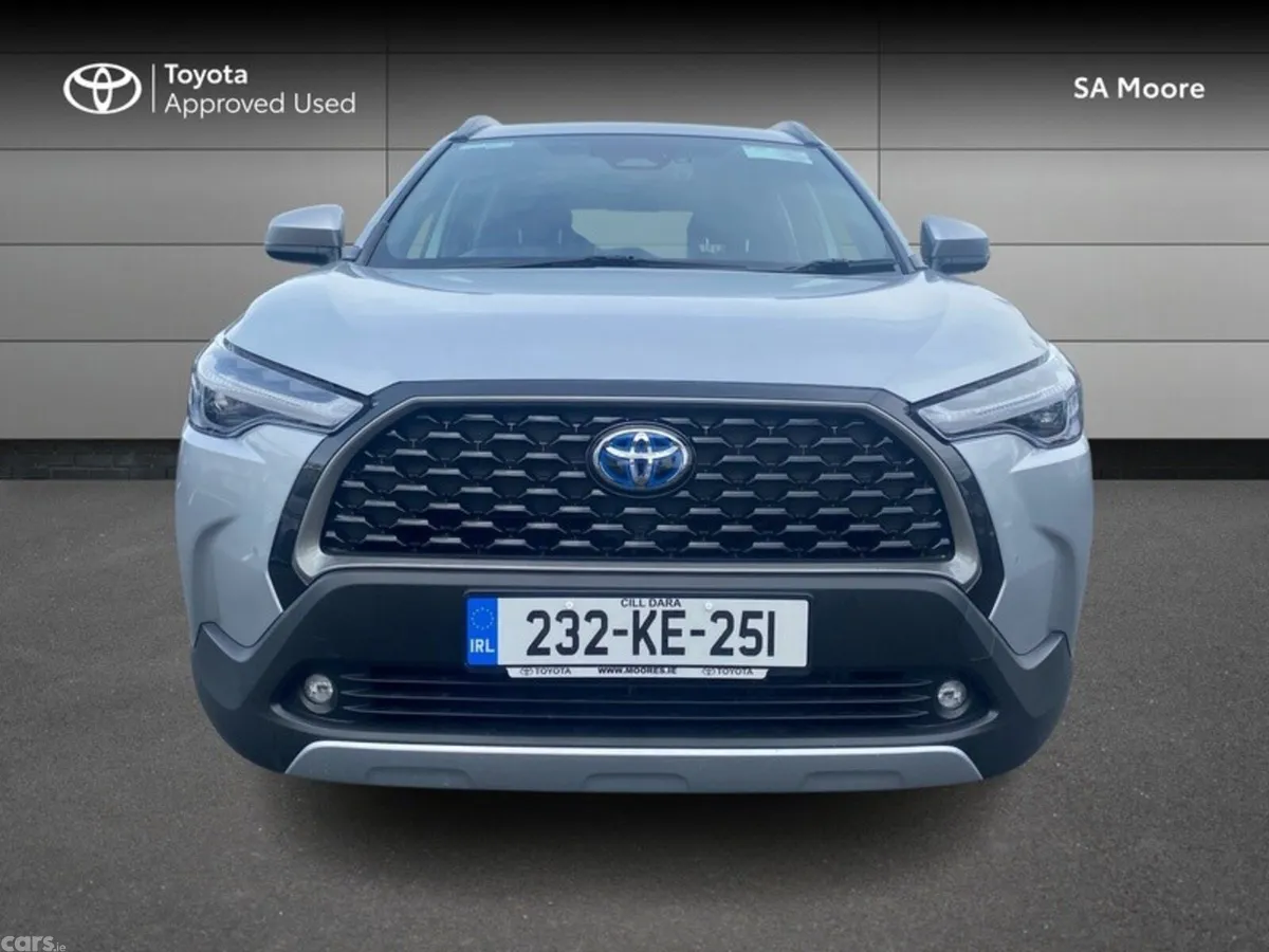Toyota Corolla Cross Hatchback, Petrol Hybrid, 2023, Silver
