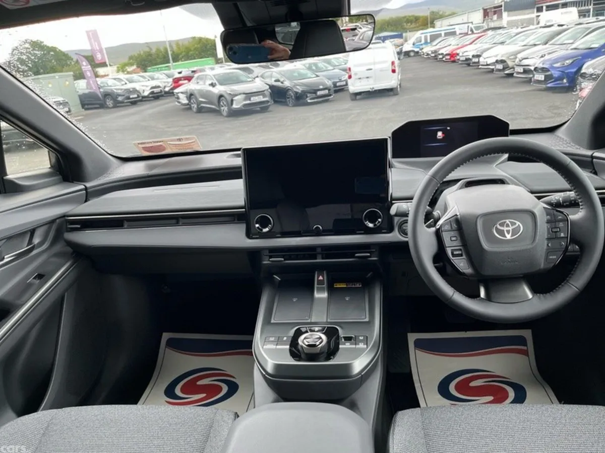 Toyota bZ Touring Estate, Electric, 2026, 
