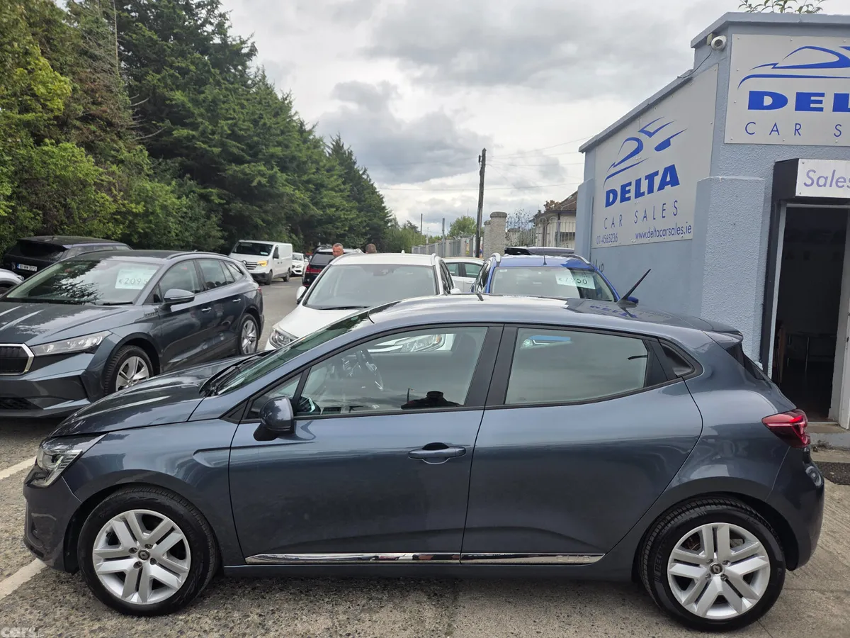 Renault Clio Hatchback, Petrol, 2021, Grey