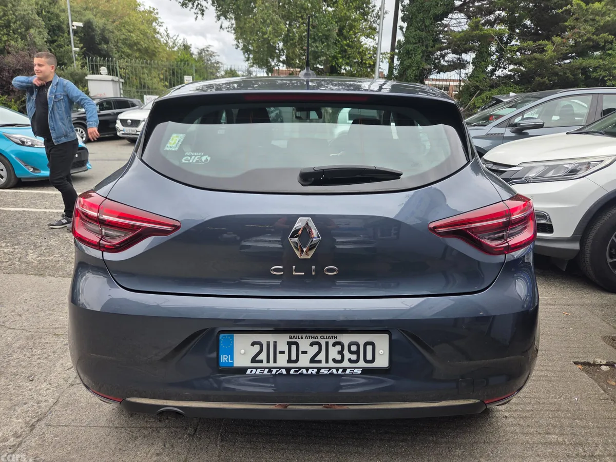 Renault Clio Hatchback, Petrol, 2021, Grey