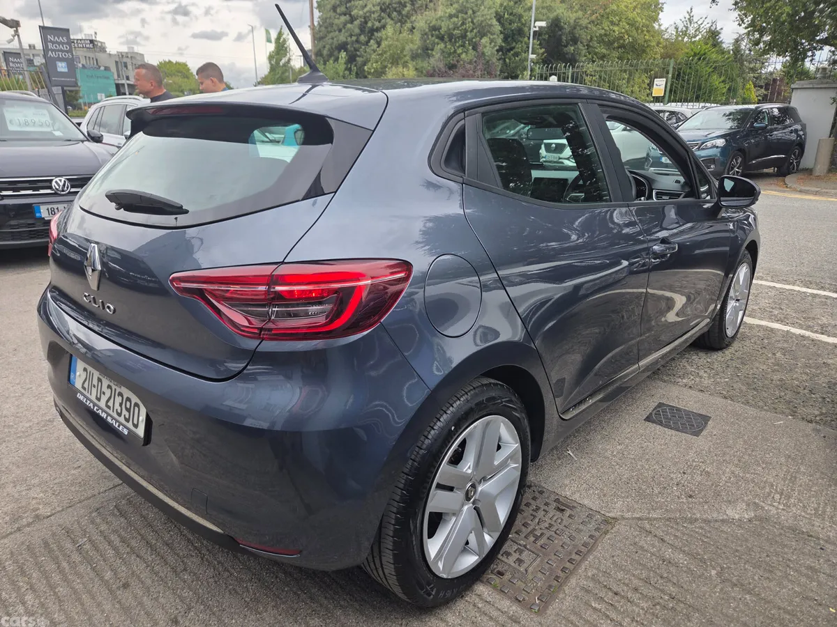 Renault Clio Hatchback, Petrol, 2021, Grey