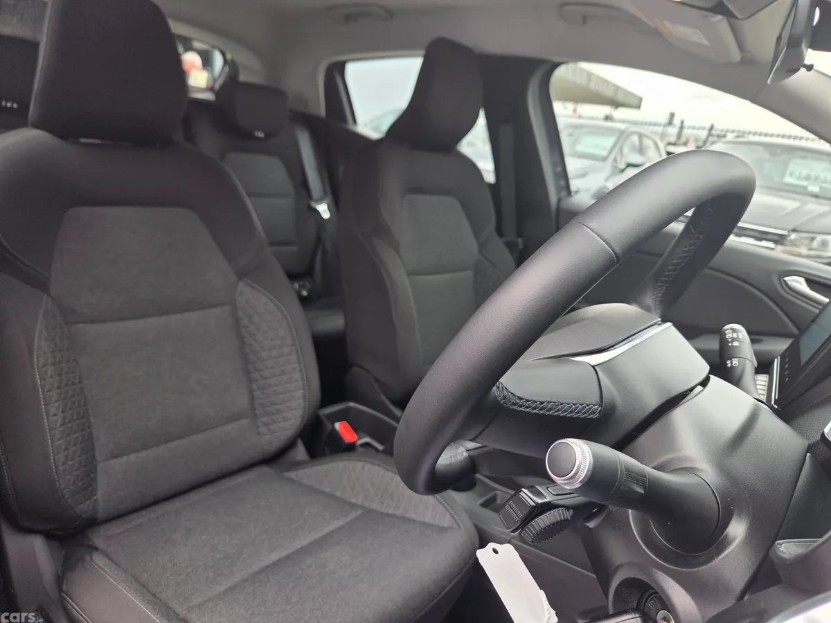Renault Clio Hatchback, Petrol, 2021, Grey