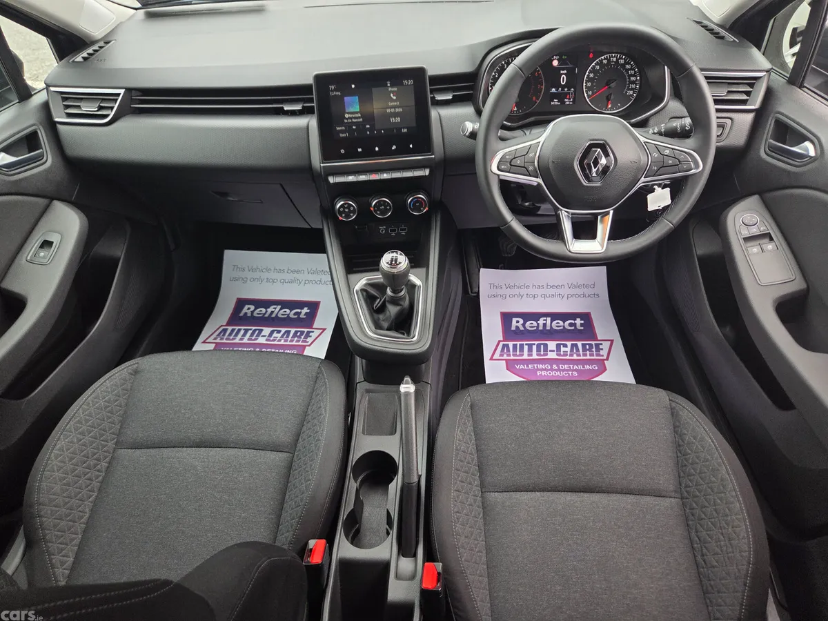 Renault Clio Hatchback, Petrol, 2021, Grey
