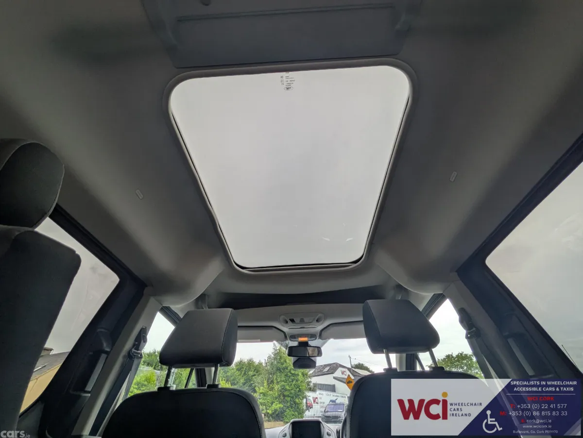 Ford Tourneo Connect MPV, Diesel, 2021, Black