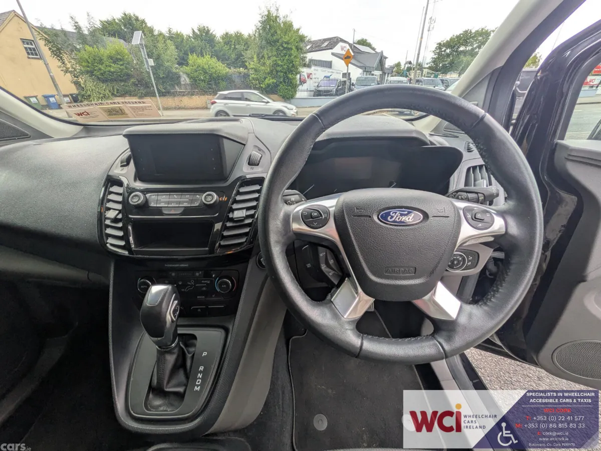 Ford Tourneo Connect MPV, Diesel, 2021, Black