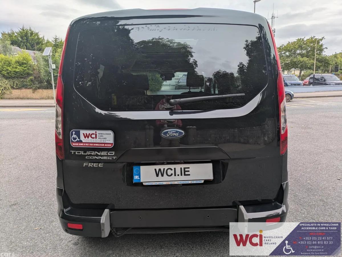 Ford Tourneo Connect MPV, Diesel, 2021, Black