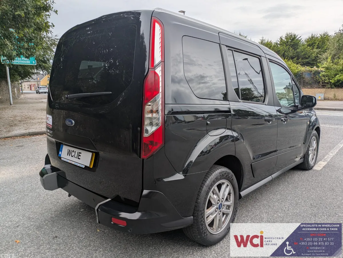 Ford Tourneo Connect MPV, Diesel, 2021, Black