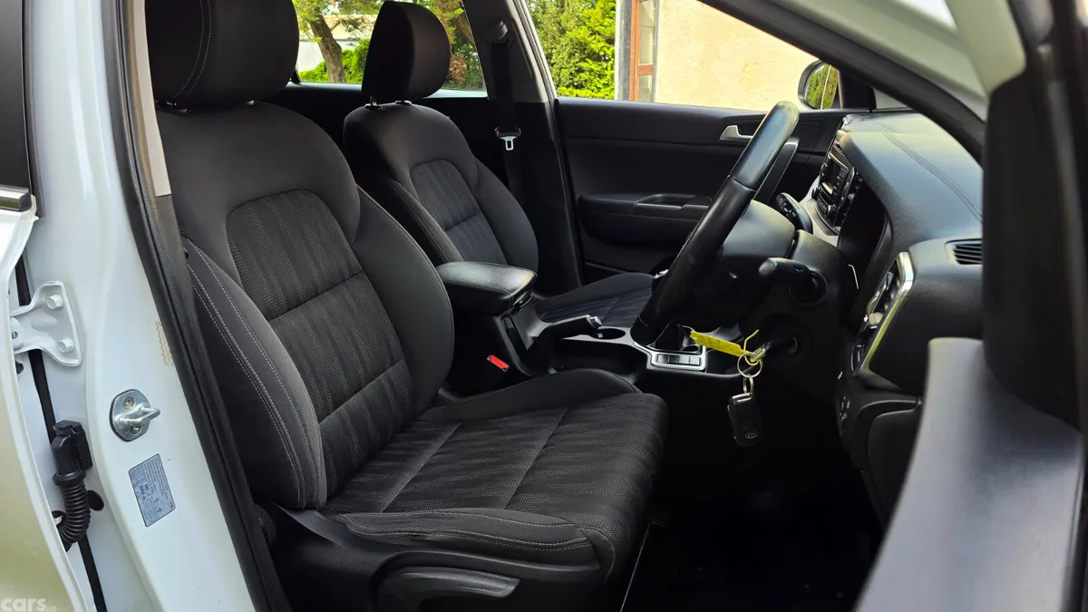 Kia Sportage SUV, Diesel, 2016, White