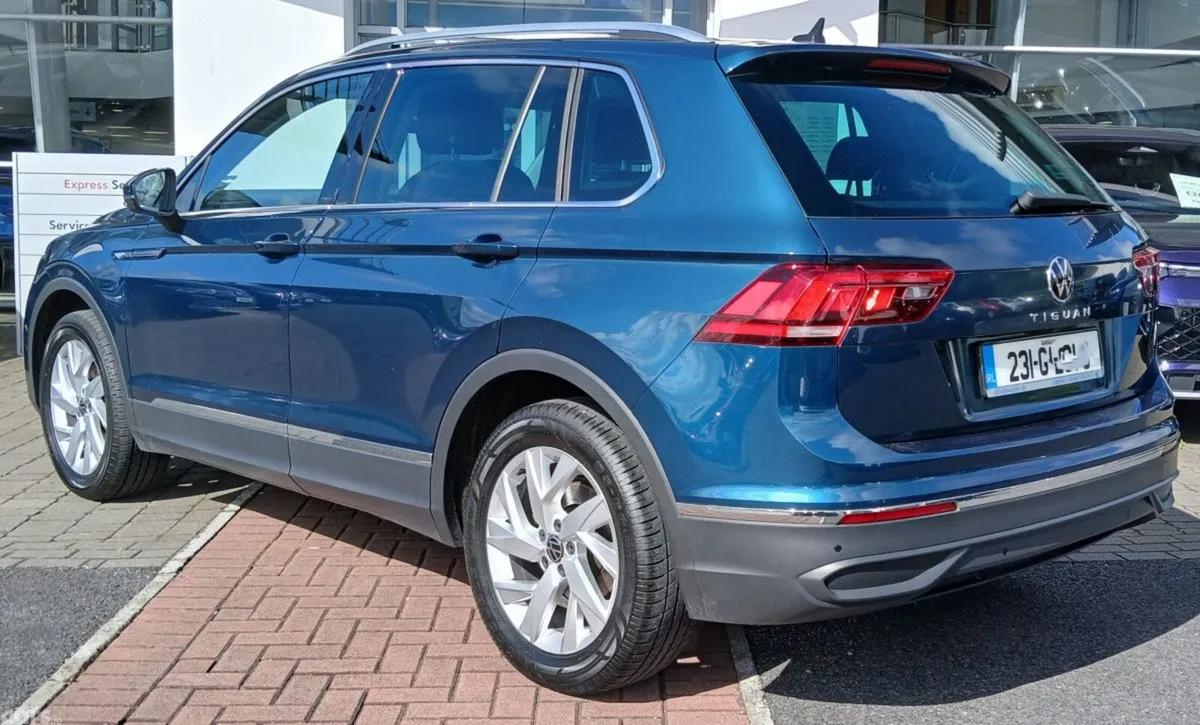 Volkswagen Tiguan SUV, Diesel, 2023, Blue