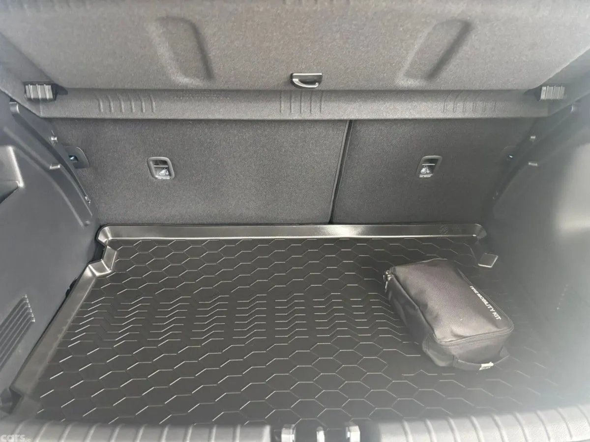 Kia Stonic MPV, Petrol, 2026, Blue