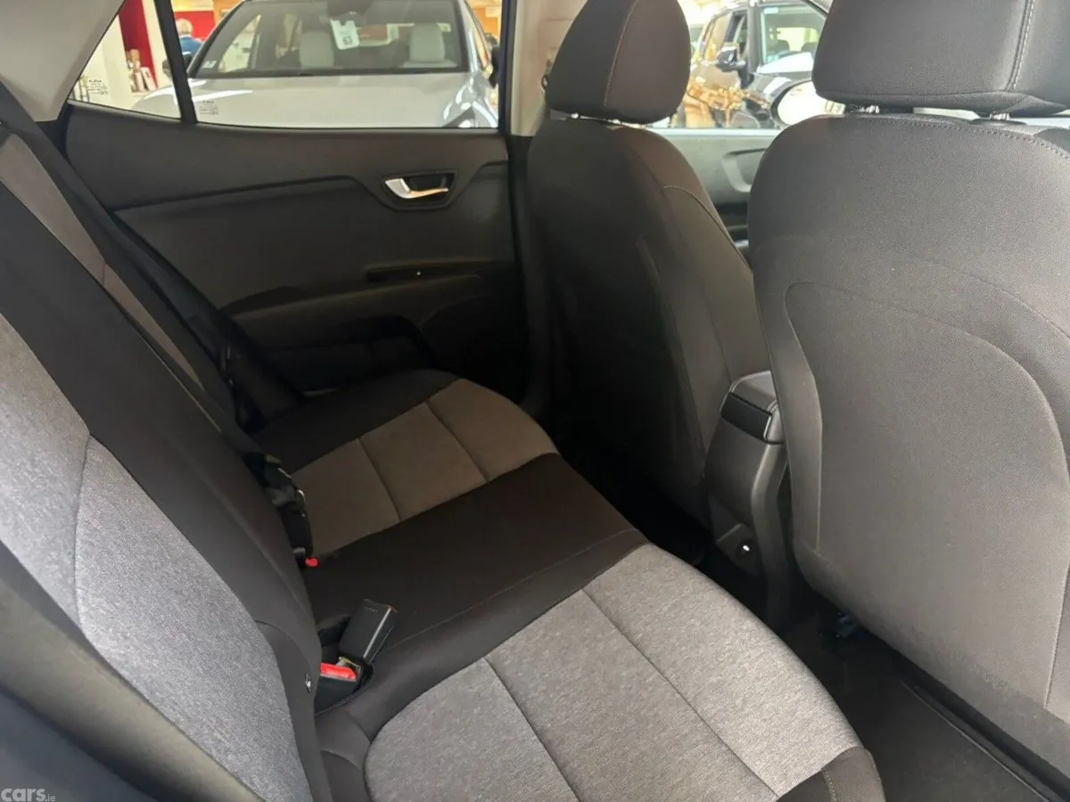 Kia Stonic MPV, Petrol, 2026, Blue