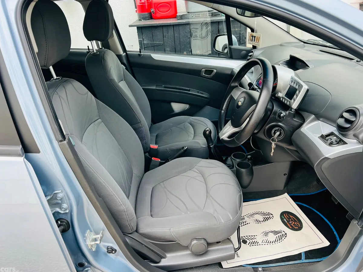 Chevrolet Spark Hatchback, Petrol, 2011, Blue