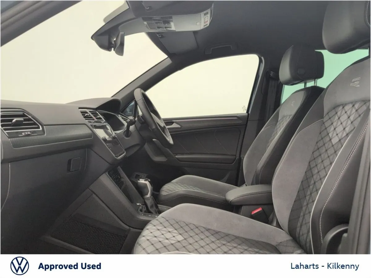 Volkswagen Tiguan SUV, Petrol Plug-in Hybrid, 2024, Blue