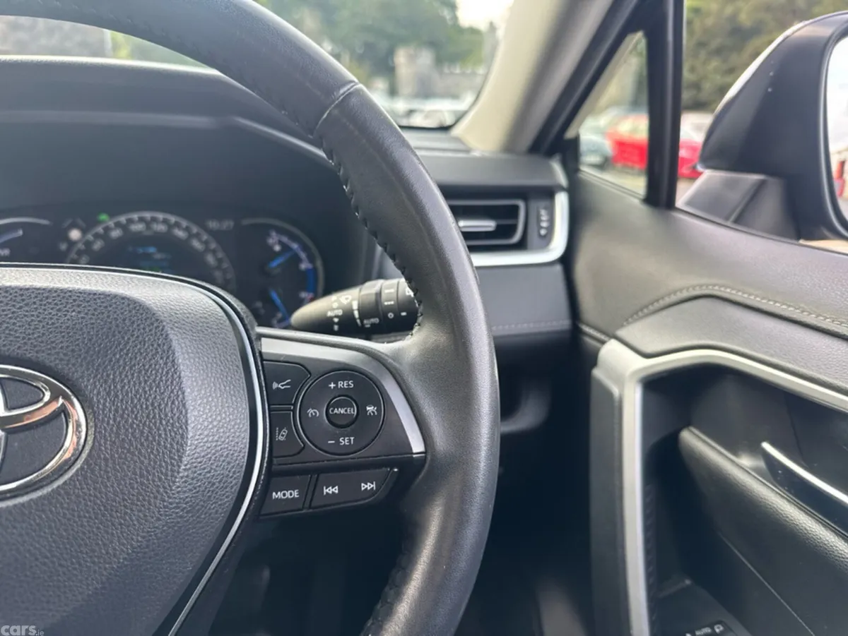 Toyota RAV4 SUV, Petrol Hybrid, 2022, Blue