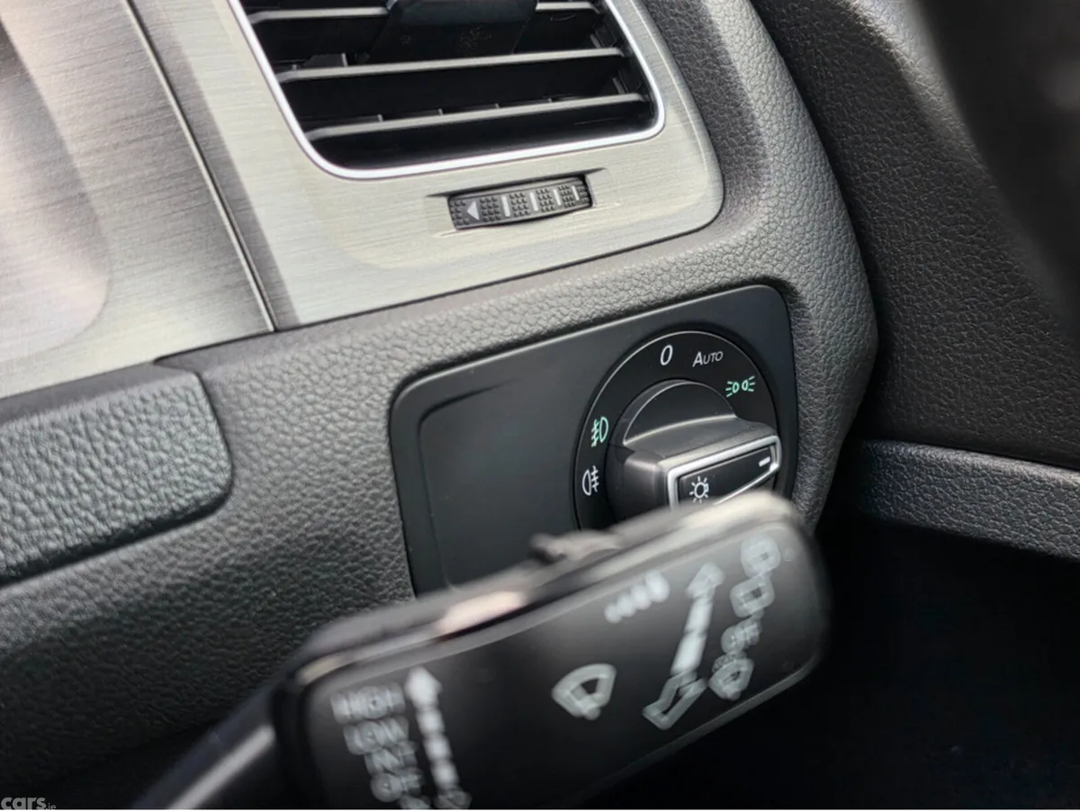 Volkswagen Golf Hatchback, Petrol, 2013, Silver