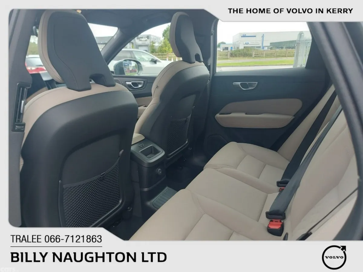 Volvo XC60 SUV, Petrol Plug-in Hybrid, 2026, Green