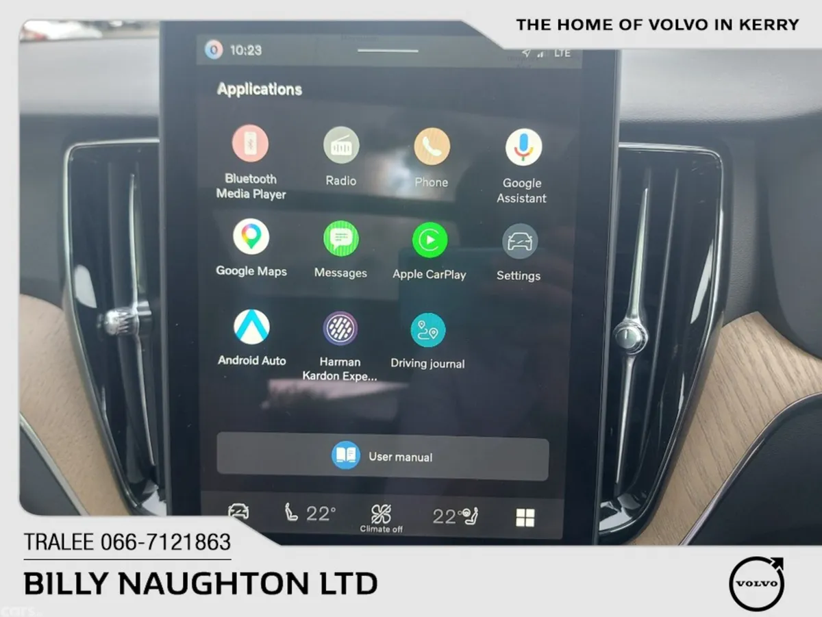 Volvo XC60 SUV, Petrol Plug-in Hybrid, 2026, Green