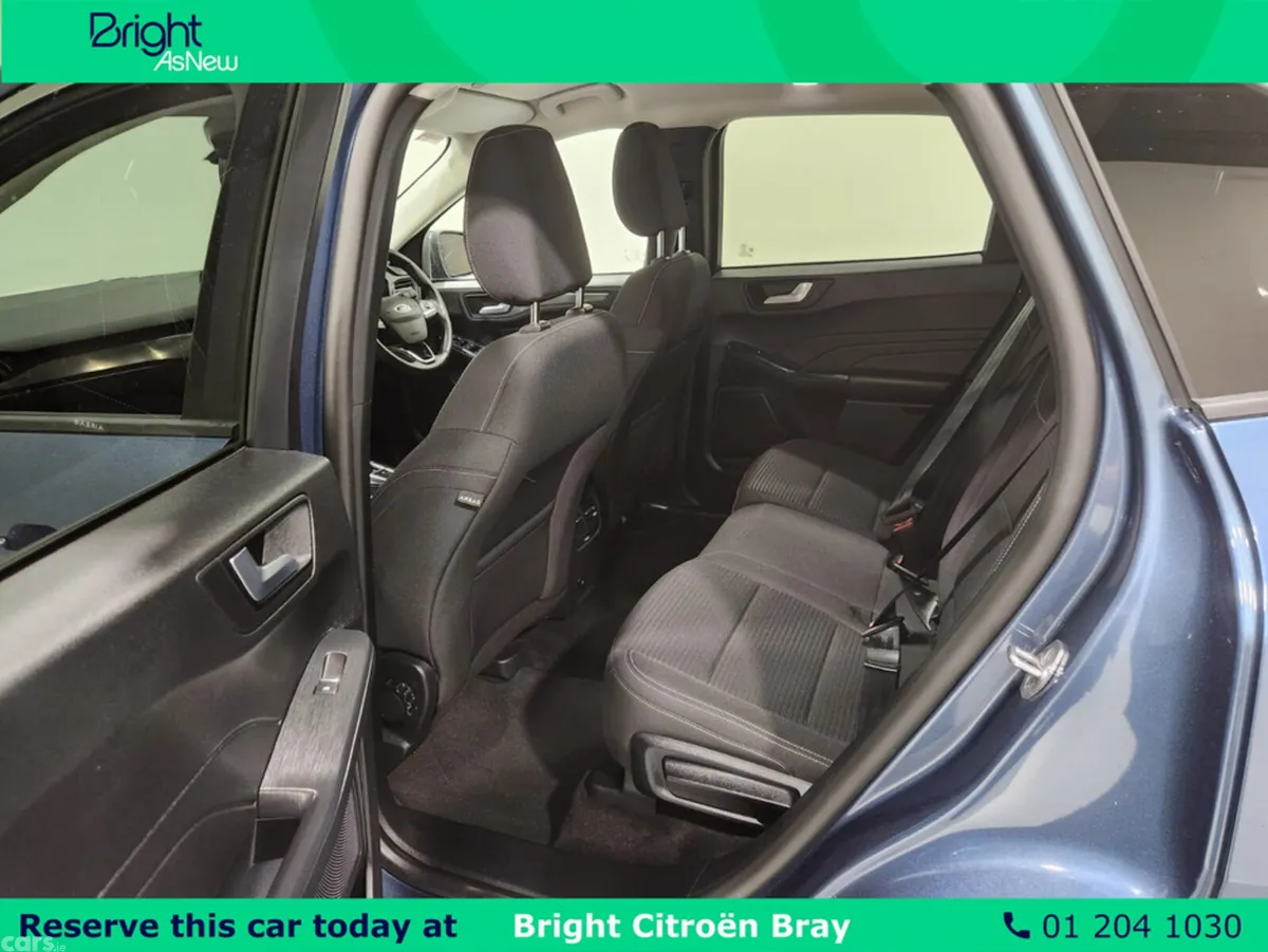 Ford Kuga MPV, Petrol Plug-in Hybrid, 2023, Blue