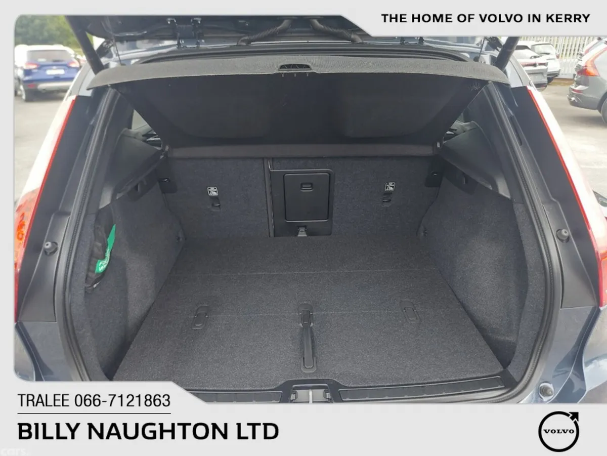 Volvo EX40 SUV, Electric, 2026, Blue