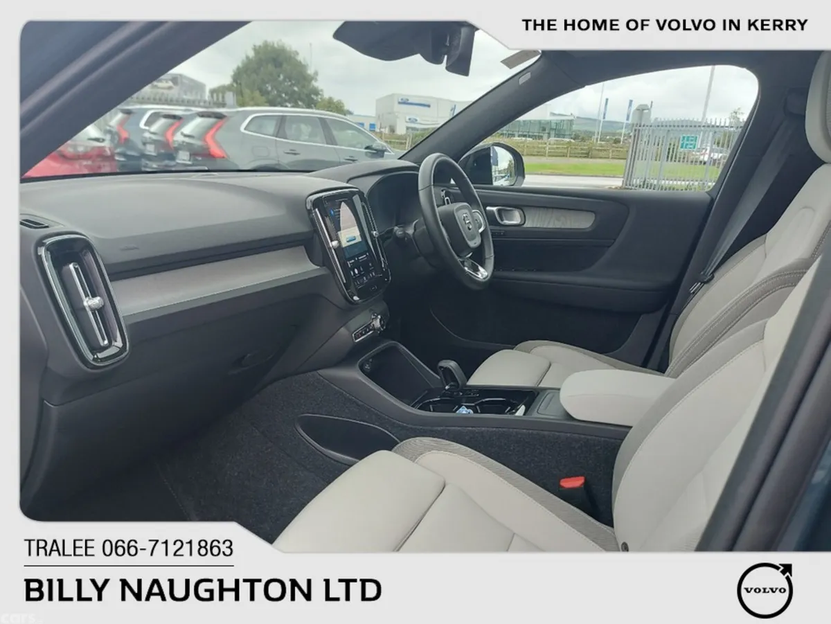 Volvo EX40 SUV, Electric, 2026, Blue