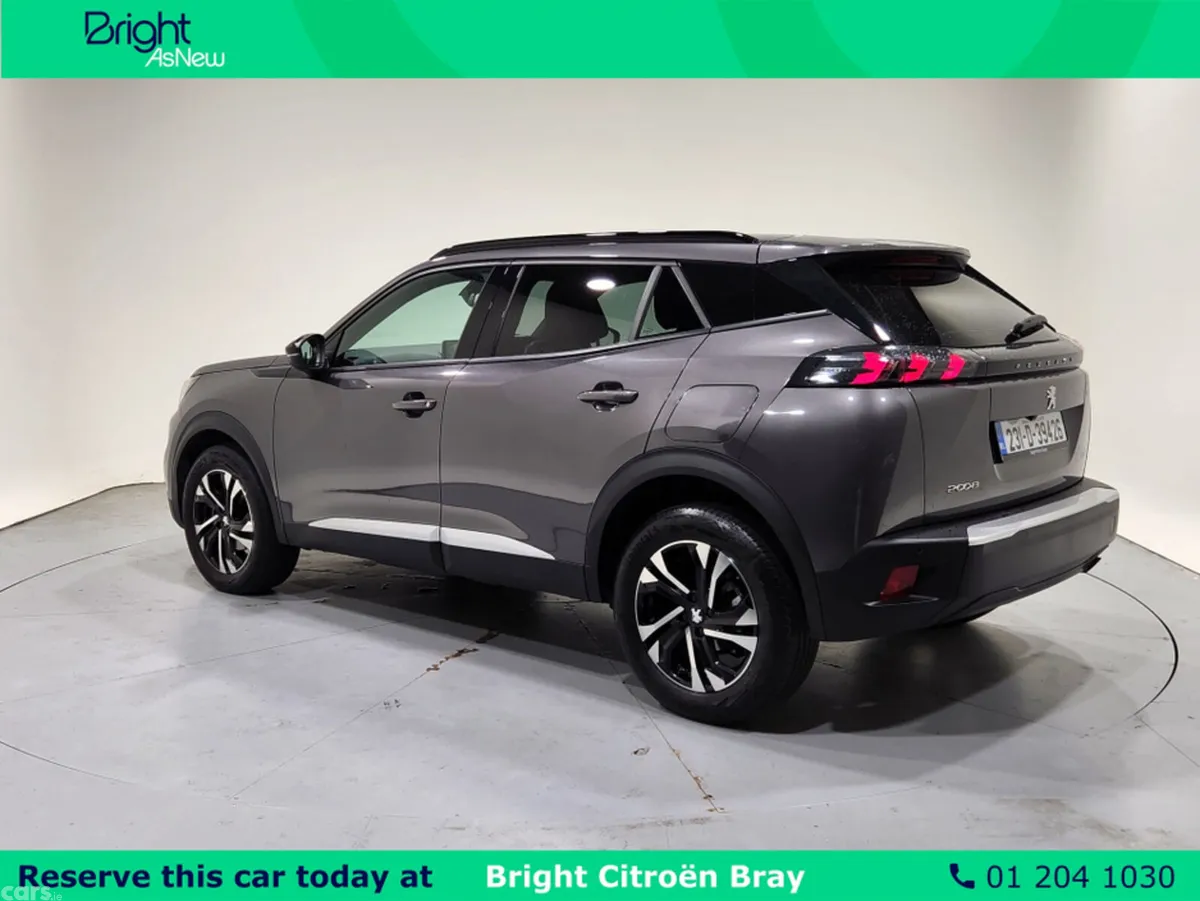 Peugeot 2008 MPV, Petrol, 2023, Grey
