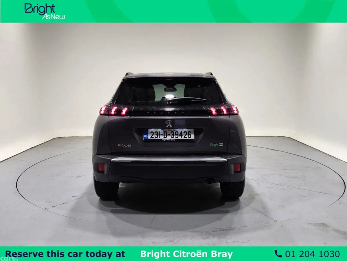 Peugeot 2008 MPV, Petrol, 2023, Grey
