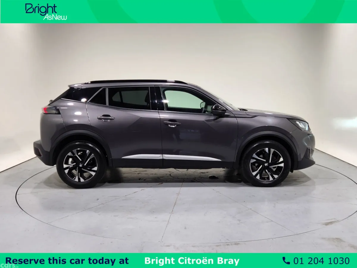 Peugeot 2008 MPV, Petrol, 2023, Grey