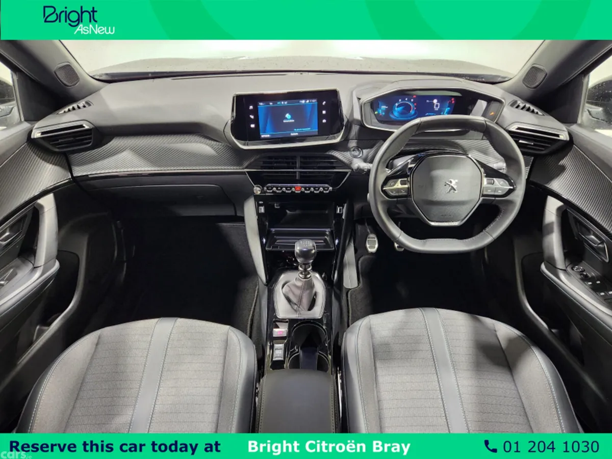Peugeot 2008 MPV, Petrol, 2023, Grey