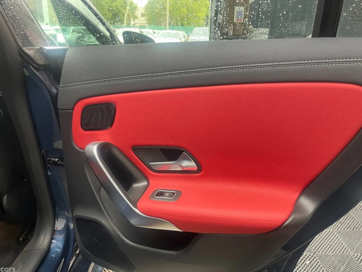 Mercedes-Benz CLA Saloon, Diesel, 2020, Blue