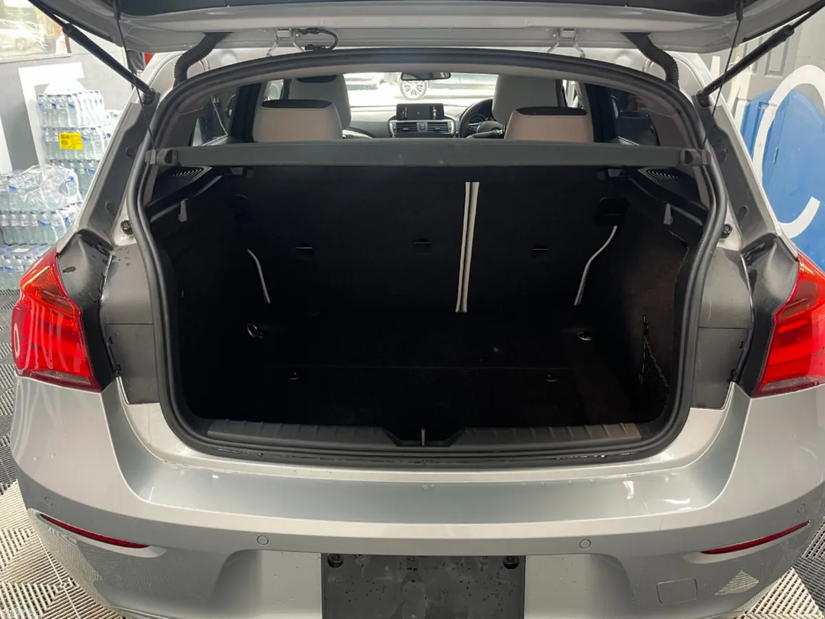 BMW 1-Series Hatchback, Diesel, 2017, Silver