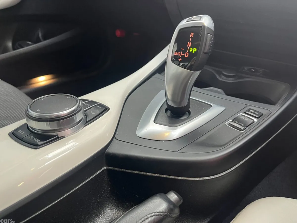 BMW 1-Series Hatchback, Diesel, 2017, Silver