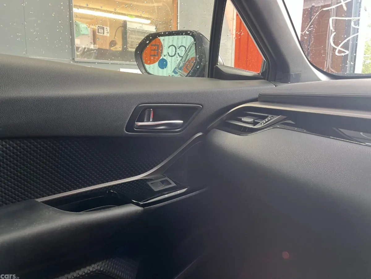 Toyota C-HR SUV, Petrol Hybrid, 2021, Black